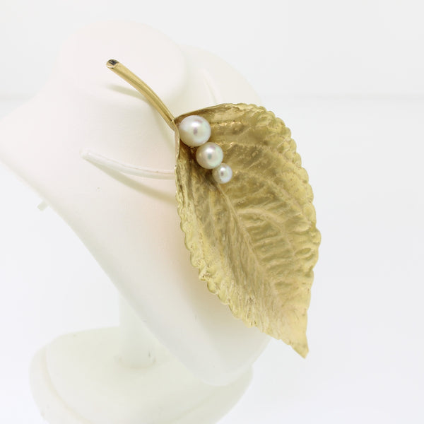 14K Yellow Gold Leaf Pin with 3 Half Drilled Cultured Pearls Preowned Jewelry