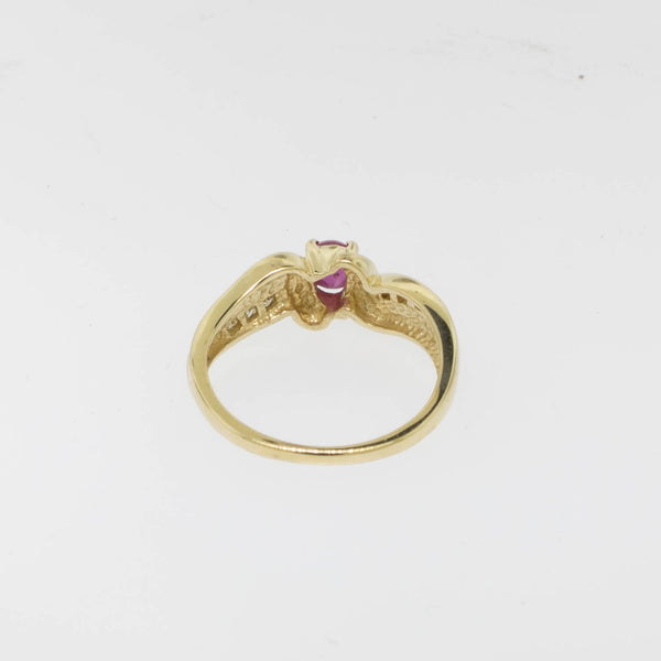 14K Yellow Gold Star Ruby (Chipped) and Diamond Ring Size 6.5 Preowned Jewelry
