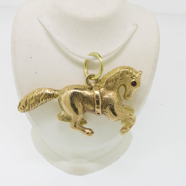 18K Green Gold 3D Horse Garnet Eyes Pendant Charm Preowned Jewelry