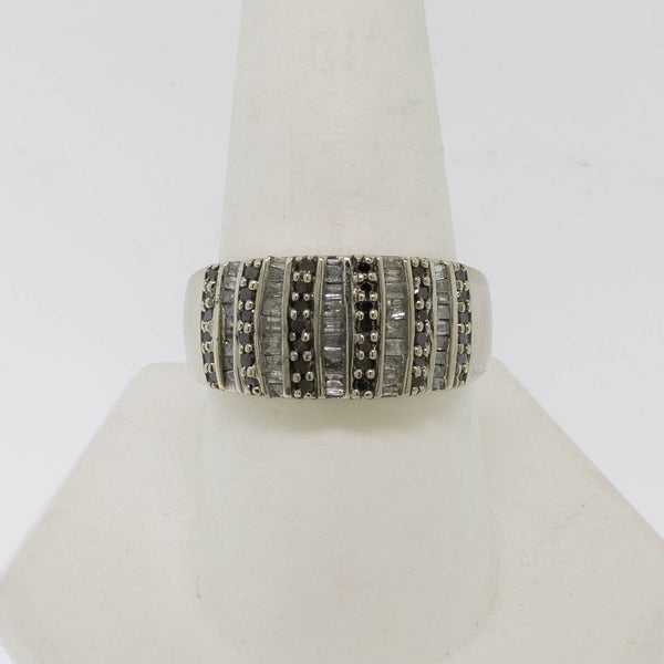 10K White Gold Black and White Diamond Ring Size 9.75 Preowned Jewelry