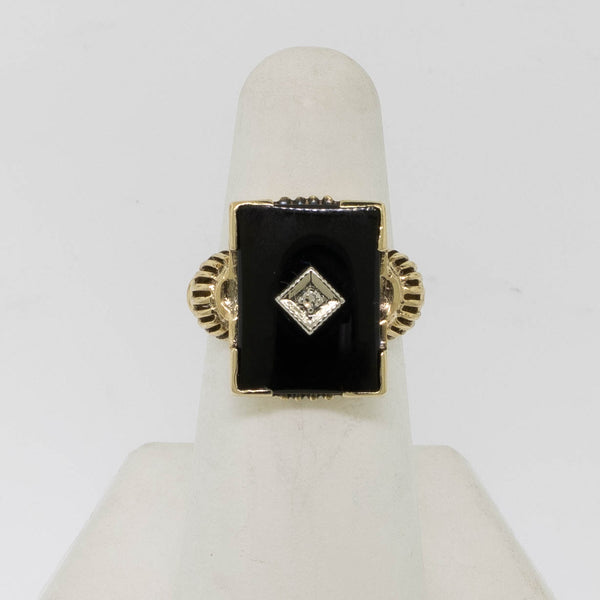 10K Yellow Gold Onyx Diamond (.02ct) Ring Size 5.5 Preowned Jewelry