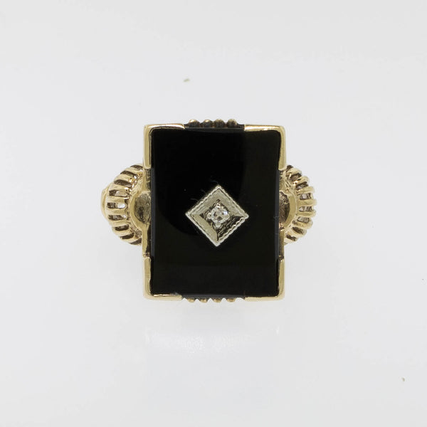 10K Yellow Gold Onyx Diamond (.02ct) Ring Size 5.5 Preowned Jewelry