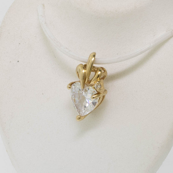 Preowned 14K Yellow Gold Heart-Shaped CZ Pendant with Accent CZ