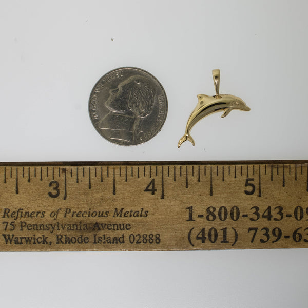 Pre-Owned 14K Yellow Gold Dolphin Pendant, 0.8 DWT, 21x21mm