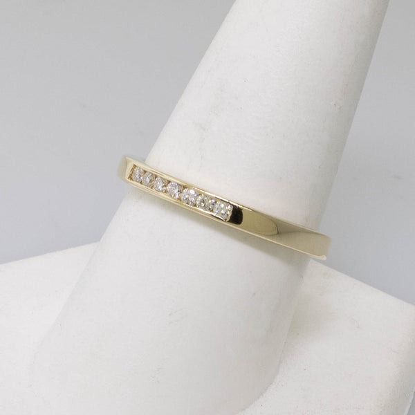 Pre-Owned 14K Yellow Gold Channel Diamond Band Ring Size 9.5