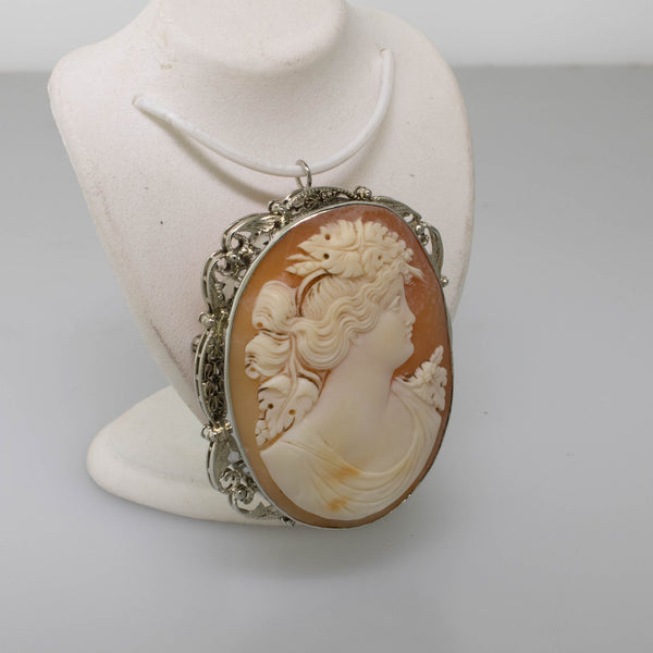 Pre-Owned 14K White Gold Shell Cameo Pin/Pendant with Filigree Frame