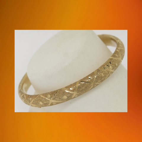 14K Yellow Gold 7" Hollow Textured Bangle Bracelet Preowned Jewelry
