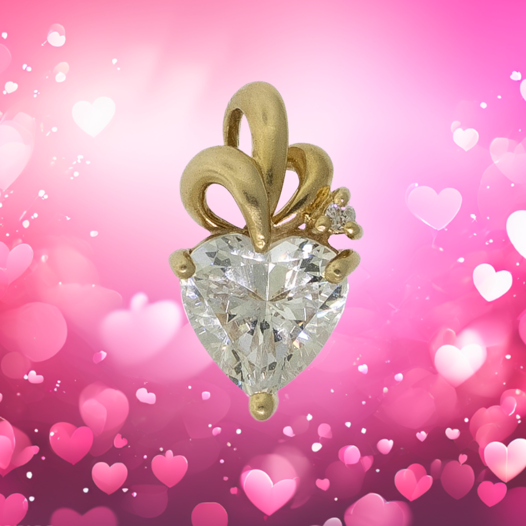 Preowned 14K Yellow Gold Heart-Shaped CZ Pendant with Accent CZ