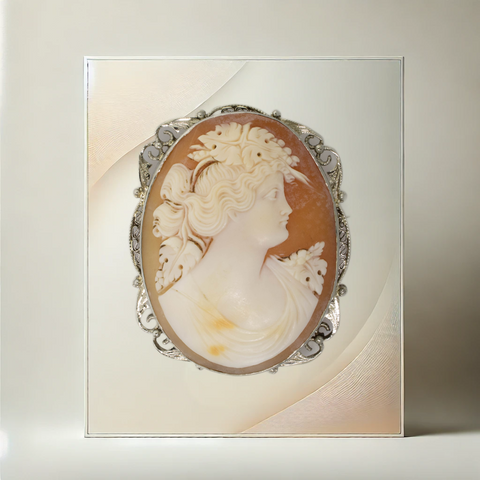 Pre-Owned 14K White Gold Shell Cameo Pin/Pendant with Filigree Frame