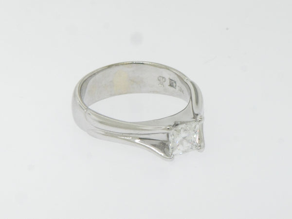 18K White Gold .72 CT Princess Cut Engagement Ring Size 5.5 (G-SI2) Preowned