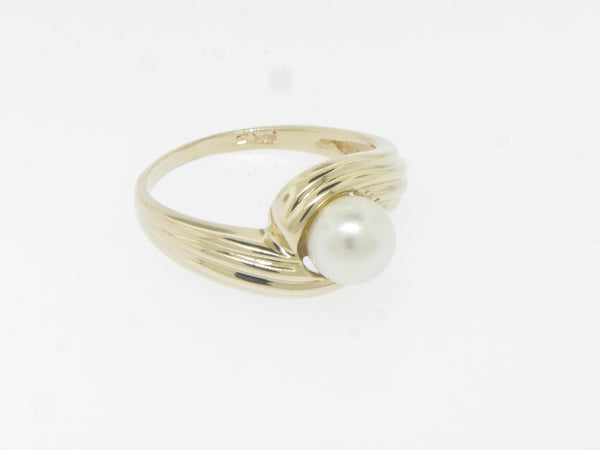 14K Yellow Gold 6mm Akoya Saltwater Pearl Ring Size 6 (Estate Jewelry)