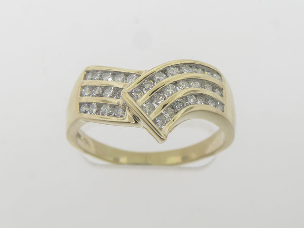 10K Yellow Gold V Shaped Diamond Ring (35) - .75 CTTW Preowned Jewelry